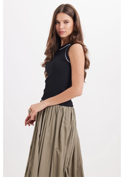 Tudors Kadın Slim Fit Dar Kesim Pamuklu Askılı Bisiklet Yaka Biyeli Siyah Crop Atlet-50980