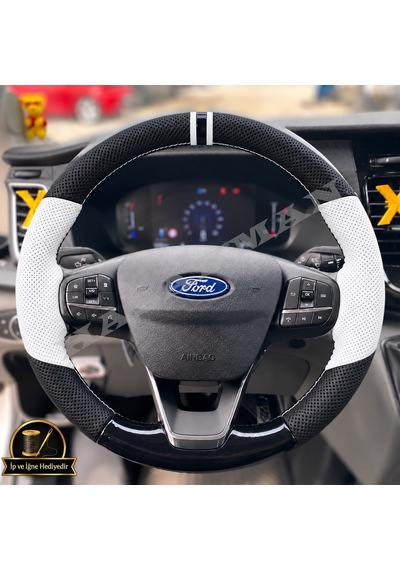 Ford Puma Dikme Direksiyon Kılıfı Delikli Deri Parlak Siyah Beyaz Detay Çift Yüzük Ve Dikiş 2020-2026