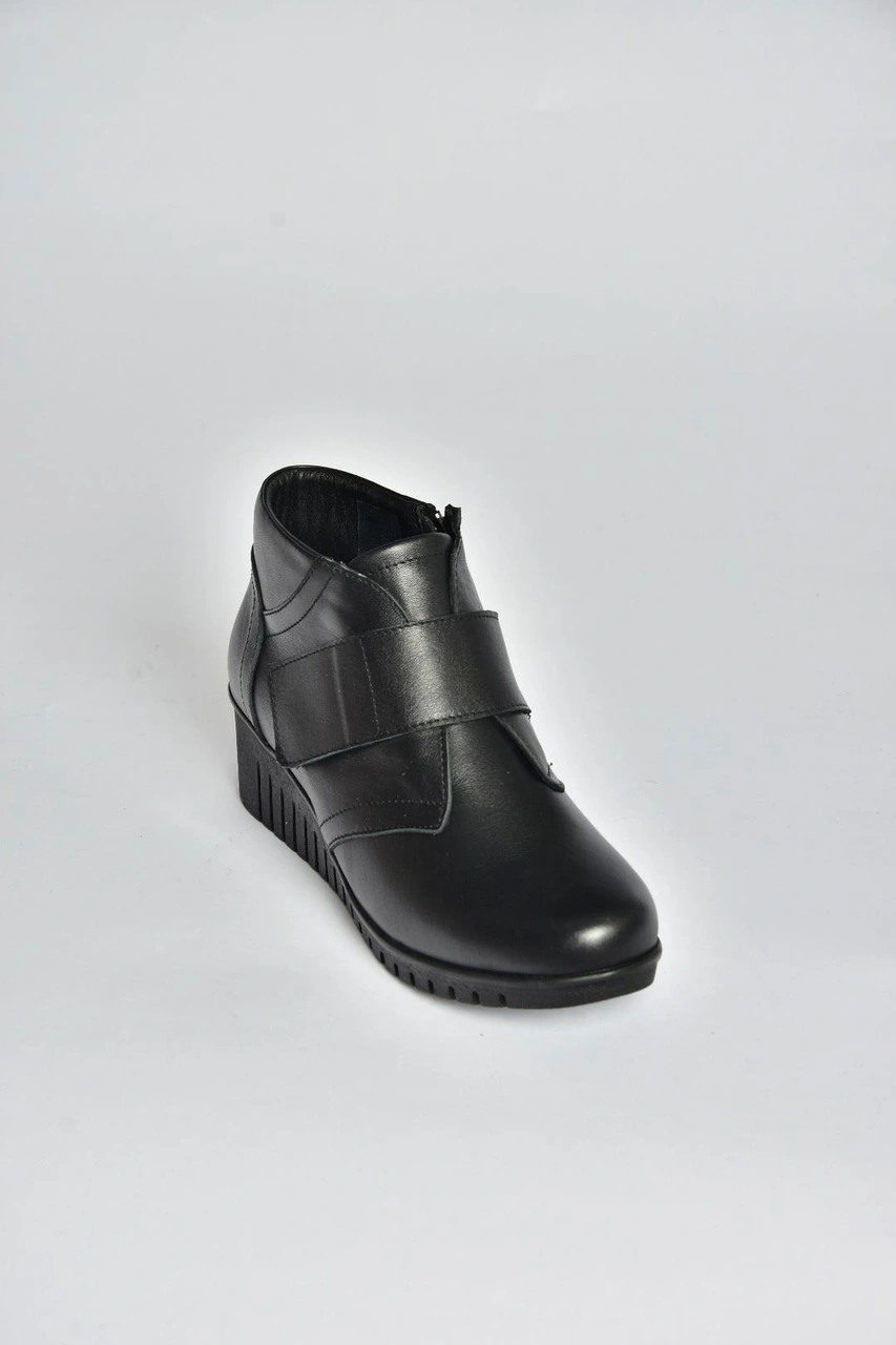 Fox Shoes V324501903 Siyah Hakiki Deri Cırtlı Kadın Bot Siyah-hakiki Deri