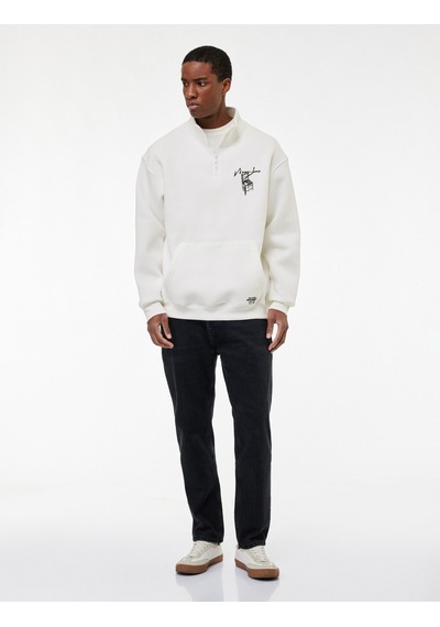 Koton Cepli Şardonlu Yarım Fermuarlı Lisanslı Van Gogh Baskılı Oversize Sweatshirt Beyaz 6wam70132mk Koton Cepli Şardonlu Yarım Fermuarlı Lisanslı Van Gogh Baskılı Oversize Sweatshirt Beyaz 6wam70132mk