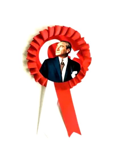Fiyonklu Rozet Atalı Kırmızı