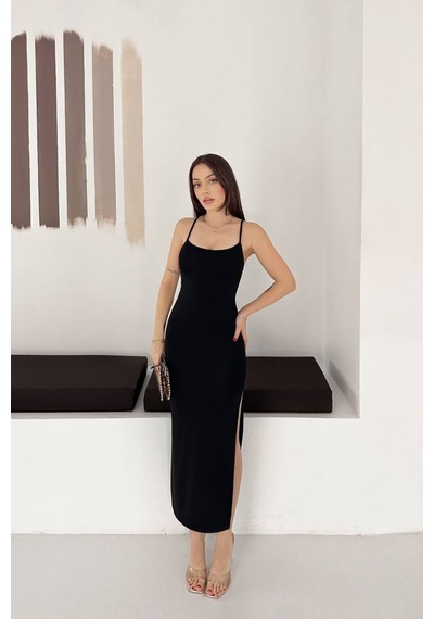 Tarz Cool Kadın Askılı Uzun Elbise Slim Fit Vücuda Oturan Yırtmaçlı Siyah