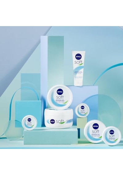 Nıvea Soft Krem 75 Ml, Nemlendirici Bakım Kremi, Yüz, Vücut, El, Jojoba Yağı Ve E Vitamini İle Cilt Bakımı, Anında Emilen Hafif Formül, Tüm Ciltler İçin