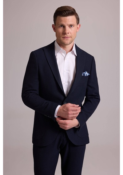 Erkek Lacivert Slim Fit Sivri Yaka Takım Elbise