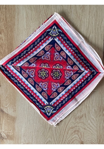 Pamuk Bandana Fular Saten Çanta Aksesuarı Özel Desen Bandana 45x50 Cm Bronz