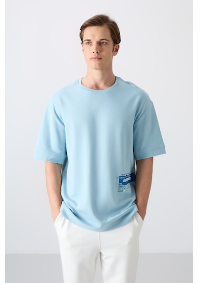 Tommy Life Açık Mavi Pamuklu Kalın Yumuşak Dokulu Oversize Fit Baskılı Erkek T-shirt - 88322 Açik Mavi Tommy Life Açık Mavi Pamuklu Kalın Yumuşak Dokulu Oversize Fit Baskılı Erkek T-shirt - 88322 Açik Mavi
