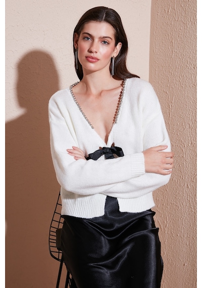 Lela Premium Boncuk Ve Fiyonk Detaylı Regular Fit V Yaka Triko Bayan Hırka 680Hi00180 Ekru