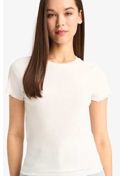 DeFacto Fitted Bisiklet Yaka Basic Düz Kısa Kollu Tişört F3486AXNSWT32