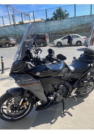 2025-26 Yamaha Tracer 9 / Gt Ön Cam Açık Füme 54cm 4mm Zeus Acik Füme
