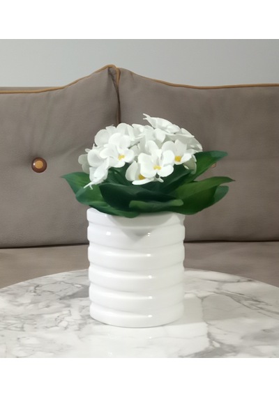 Vazoda Beyaz Yapay Çiçek Dekoratif Oval Çizgili Vazo Dahil 9 x 6 x 16 CM