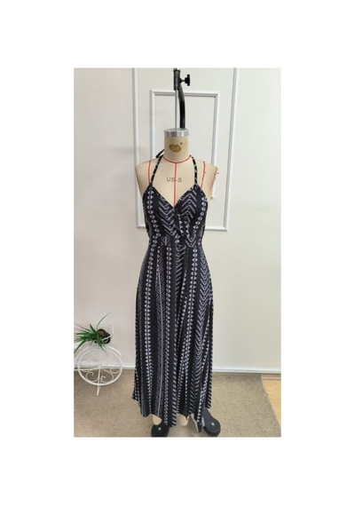 Butik İstanbul Kadın Ip Askılı Kruvaze Yakalı Önden Yırmaçlı Uzun Desenli Süprem Elbise Siyah