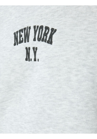 Koton Bisiklet Yaka Slogan İşlemeli Sweatshirt Gri 5wam70237mk Gri