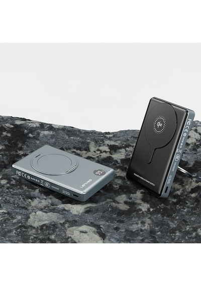 Lenyes Pw1013d Pd 30w Göstergeli Qi2 Teknolojili Standlı Wireless Powerbank 15w 10000mah Siyah