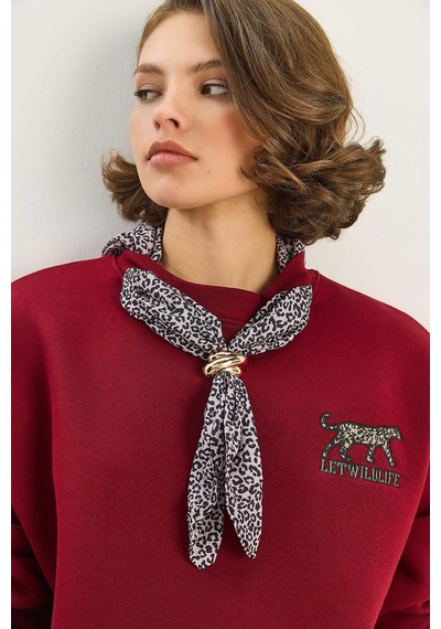 Shade Kadın Fular Detaylı Leopar Nakışlı Üç İplik Şardonlu Oversize Sweatshirt 6917 60283616 - Bordo