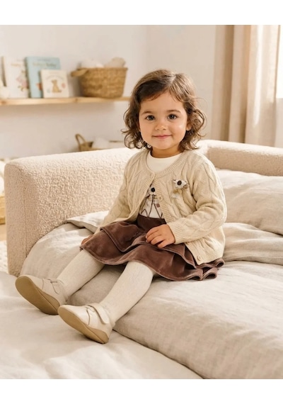 Konforlu Ve Şık Krem Triko Hırkalı Kız Bebek Takımı Bej A.bej