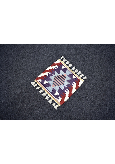 Zehra Abla Halı Yeni El Dokuma Kare Köşe Sandalye Minderi Pınarbaşı Kayseri Yün Kilim 7094 Çok Renkli Zehra Abla Halı Yeni El Dokuma Kare Köşe Sandalye Minderi Pınarbaşı Kayseri Yün Kilim 7094 Çok Renkli