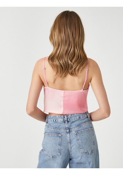 Koton Saten Crop Abiye Bluz Askılı Degaje Yaka Renk Geçişli Pembe Desenli 2sak60042fw 2SAK60042FW2D5 Koton Saten Crop Abiye Bluz Askılı Degaje Yaka Renk Geçişli Pembe Desenli 2sak60042fw 2SAK60042FW2D5