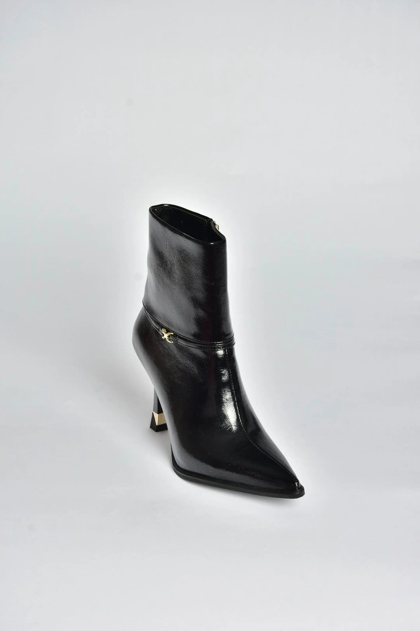 Fox Shoes V820200760 Siyah Rustik İnce Topuklu Kadın Bot Siyah-rustik
