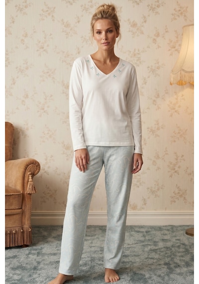 Siyah İnci Ekru Desenli V Yaka Nakışlı Viskon Örme Pijama Takım 26224647