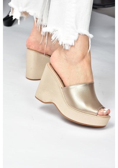Fox Shoes Altın Dolgu Topuklu Kadın Terlik K250101509