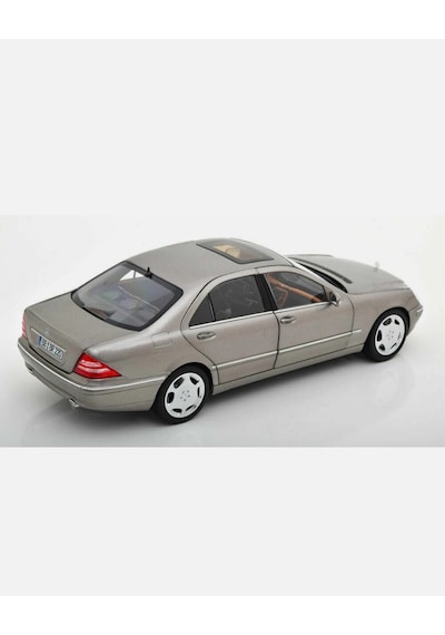 Norev 1:18 1999 Mercedes Benz S Class S600 V12 W220 Model Araba