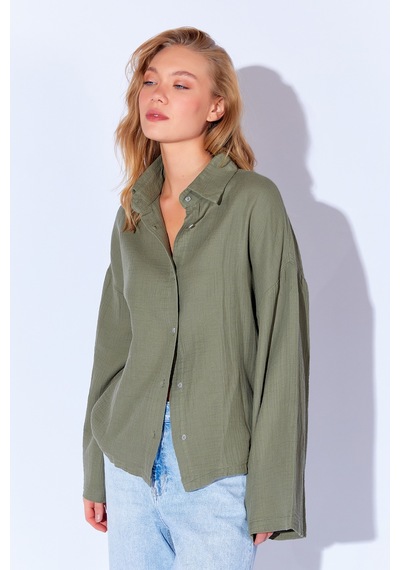 Manche Haki Kolları Salaş Yıkamalı Müslin Oversize Rahat Kalıp Kadın Basic Gömlek Mks166881-01 Manche Haki Kolları Salaş Yıkamalı Müslin Oversize Rahat Kalıp Kadın Basic Gömlek Mks166881-01