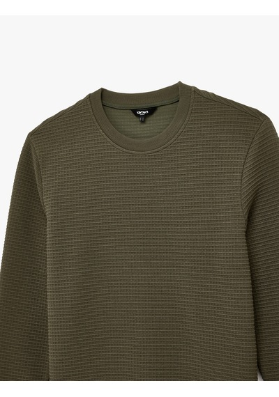 Koton Regular Fit Uzun Kollu Dokulu Bisiklet Yaka Sweatshirt Haki 6sam70010mk Haki