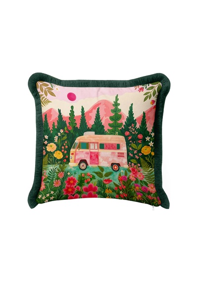 Çiçekli Karavan Manzara Saçaklı Yastık Kılıfı - Kamp Retro Bohem Pembe Yeşil Püsküllü Kırlent Kılıfı Kayıp Sahil Serenat Çiçekli Karavan Manzara Saçaklı Yastık Kılıfı - Kamp Retro Bohem Pembe Yeşil Püsküllü Kırlent Kılıfı Kayıp Sahil Serenat