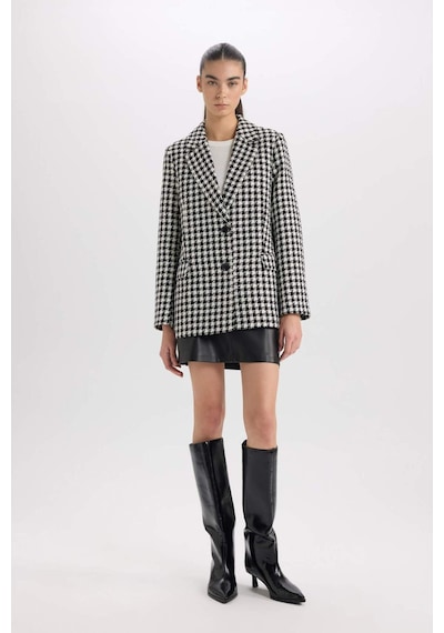 DeFacto Oversize Geniş Kalıp Ceket Yaka Düğmeli Tweed Desenli Blazer Ceket V2814AZ24AUBK81 Siyah DeFacto Oversize Geniş Kalıp Ceket Yaka Düğmeli Tweed Desenli Blazer Ceket V2814AZ24AUBK81 Siyah