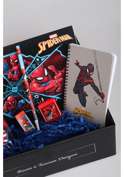 Dekomus Özel Kutulu Lisanslı Spıderman Kırtasiye Seti Pipetli Bardak,resim Defteri,kurşun Kalem,silgi Ve Kalemtraş Acı Kahverengi Dekomus Özel Kutulu Lisanslı Spıderman Kırtasiye Seti Pipetli Bardak,resim Defteri,kurşun Kalem,silgi Ve Kalemtraş Acı Kahverengi