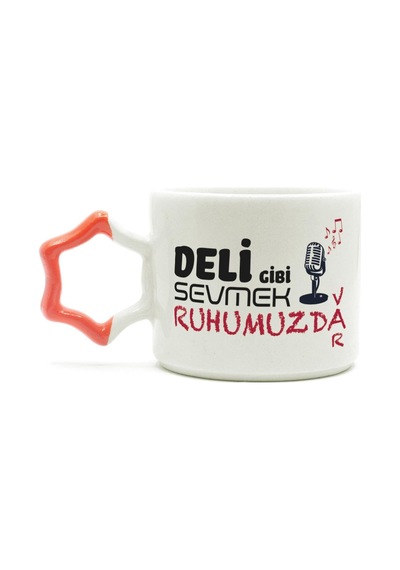 Deli Gibi Sevmek Ruhumuzda Var Baskılı Turuncu Kulplu Yıldız Kupa