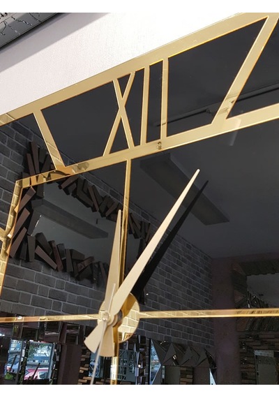 Ayna Denizi Golden Quare Black Model Altın Siyah Renk 60 CM x 60 CM Dekoratif Aynalı Duvar Saati Siyah