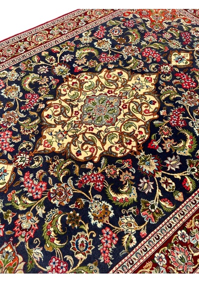 El Dokuma İran Kum Halısı 140x210 Kırmızı Lacivert %100 Yün Halı Lacivert