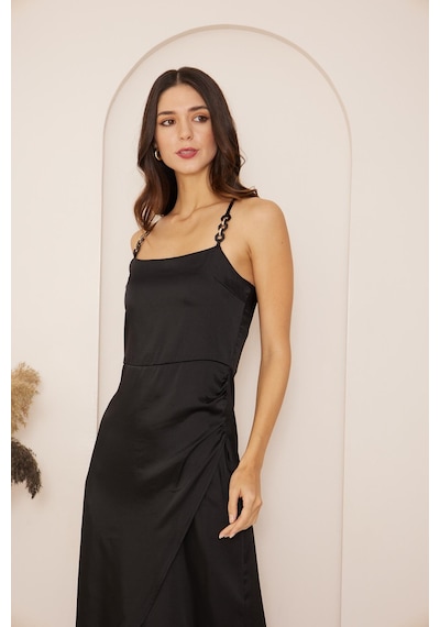 Darlin Moda Siyah Zincir Askı Detaylı Sırt Dekolteli Elbise Dm1037 Siyah Darlin Moda Siyah Zincir Askı Detaylı Sırt Dekolteli Elbise Dm1037 Siyah