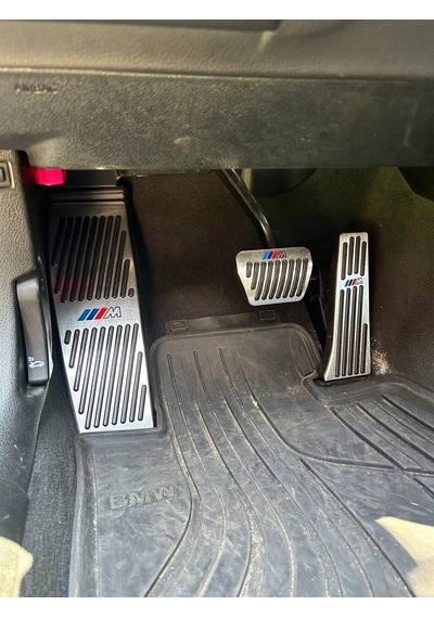 Bmw Ix Serisi G08 Otomatik Pedal Seti Geçmeli Logolu