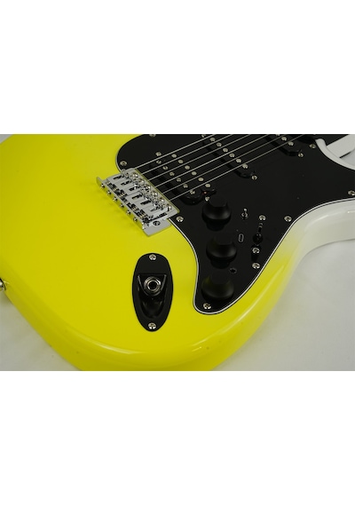 Smıger L-g2 İ6 Wky Strat Tipi Dahili Efektli Elektro Gitar Whıte Yellow