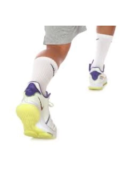 Nike Lebron Witness 5 Basketbol Ayakkabısı Beyaz