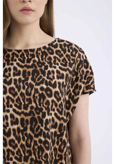 DeFacto Regular Fit Leopar Desenli Bisiklet Yaka Kısa Kollu Bluz E7038AX25SPBG150