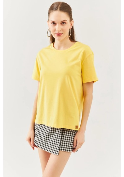 Kadın Oversize Rahat %100 Pamuklu Penye Bisiklet Yaka Kısa Kol Basic T-shirt Sari
