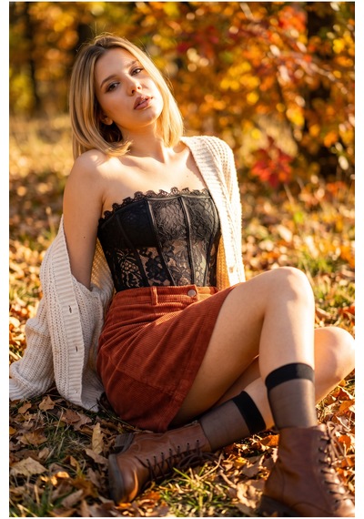 Feminen Kabarık Hacim Bel Detaylı Fermuarlı Pedli Transparan Vintage Dantel Parti Abiye Kokteyl Davet Gece Bluz Crop siyah Feminen Kabarık Hacim Bel Detaylı Fermuarlı Pedli Transparan Vintage Dantel Parti Abiye Kokteyl Davet Gece Bluz Crop siyah