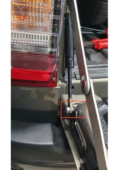 Toyota Uyumlu Hilux Bagaj Kapagi Seti Amortisörü 1 Adet
