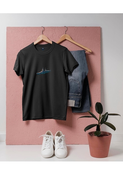 Oversize Kruvazör / Savaş Gemisi / Kamuflaj Tasarım Unisex T-shirt Siyah