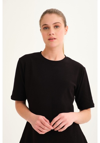 Harmandar Kısa Kollu Baskısız Lakost Kumaş T-shirt Günlük Elbise Siyah Harmandar Kısa Kollu Baskısız Lakost Kumaş T-shirt Günlük Elbise Siyah