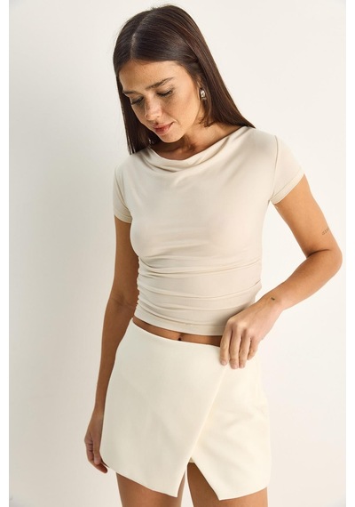 Shade Kadın Degaje Yaka Drapeli Crop Bluz 2343 60286200 - Bej