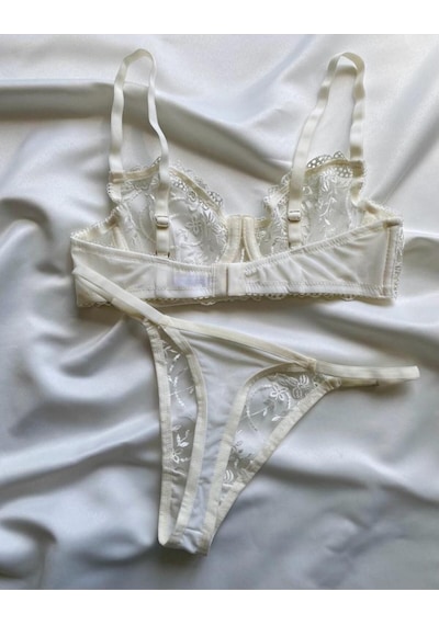 Arona Beyaz Dantelli Bralet Takım Kadın İç Çamaşır Takımı Sütyen Tanga Set Dantelli Sütyen Beyaz Arona Beyaz Dantelli Bralet Takım Kadın İç Çamaşır Takımı Sütyen Tanga Set Dantelli Sütyen Beyaz