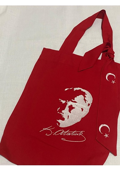Atatürk Resmi Nakış İşlemeli Kumaş Çanta Kırmızı