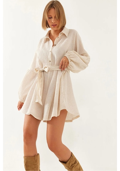 Fashion Cocktail Uzun Kol Casual Kabartma Kumaş Yakalı Düğmeli Boyfriend Gömlek Stil Şortlu Tulum Krem Fashion Cocktail Uzun Kol Casual Kabartma Kumaş Yakalı Düğmeli Boyfriend Gömlek Stil Şortlu Tulum Krem