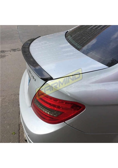 Mercedes C Serisi W204 Bagaj Üstü Piano Black Spoiler