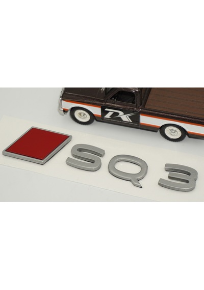 Dk Tuning Sq3 2025+ Bagaj Kırmızı Gümüş Yazı Logo Arma Audi İle Uyumlu Bagaj Arma