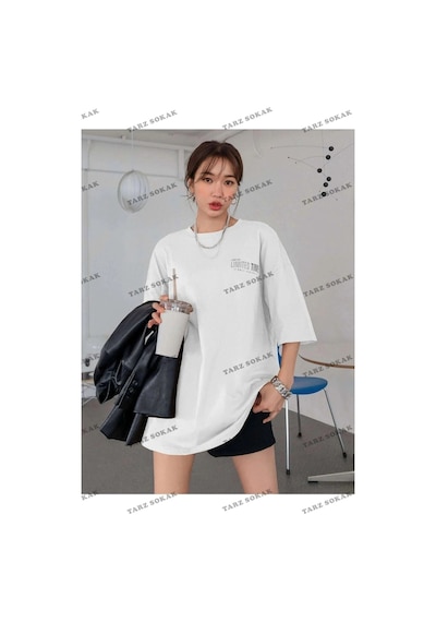 Tarzsokak Kadın Beyaz Oversize Limited Time Baskılı